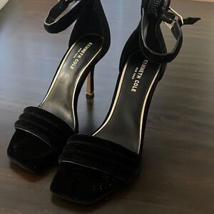 Kenneth Cole velvet sandal size 8.5